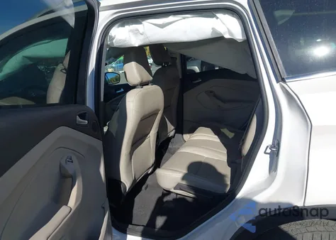 2018 Ford Escape Titanium из США, поврежденный, VIN 1FMCU9J91JUB60848